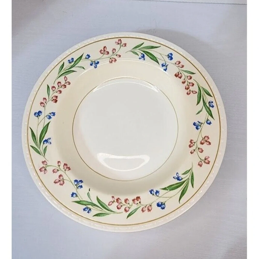 VTG Homer Laughlin Georgian Eggshell Wide Rim Soup Cereal‎ Round 8.25